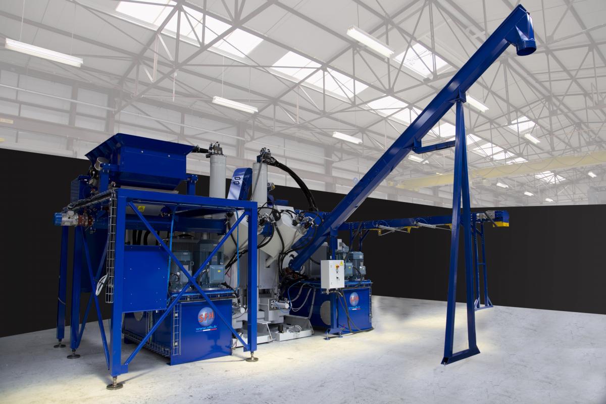 Chip processing line 4.0, connected to the production line supervision. The line then divides the briquettes into Big-Bags, these are weighed and an associated delivery note is printed.